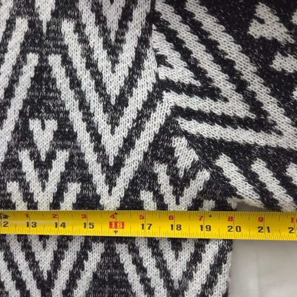 Papillon Hooded Geometric Open Front Coatigan Black White S/M - Picture 7 of 8